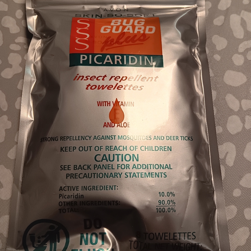 Avon Skin-So-Soft Bug Guard Towelettes - Silver and Orange - Picture 7 of 7